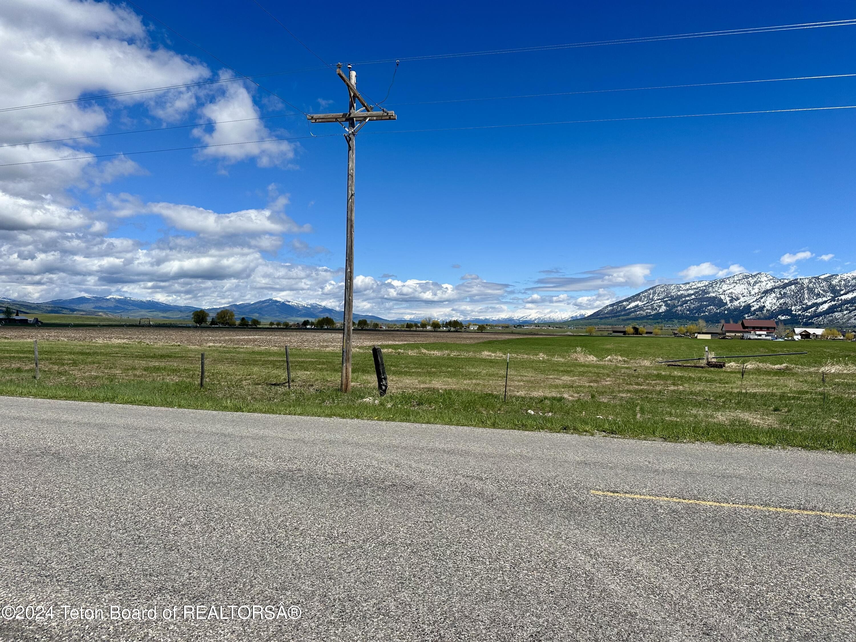 Thayne, Wyoming, 83127, United States, ,Residential,For Sale,1921409