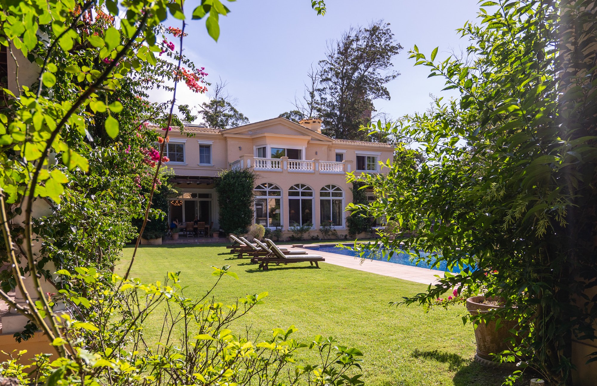  Spectacular house in the Golf area, and meters from the sea. - 物件實景
