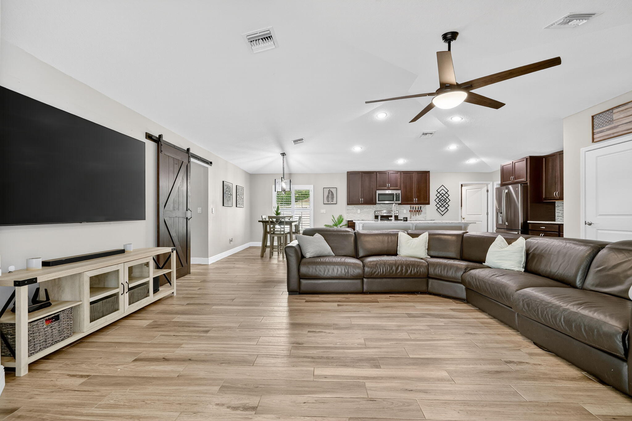 Port Saint Lucie, Florida, 34953, United States, 4 Bedrooms Bedrooms, ,2 BathroomsBathrooms,Residential,For Sale,1992941