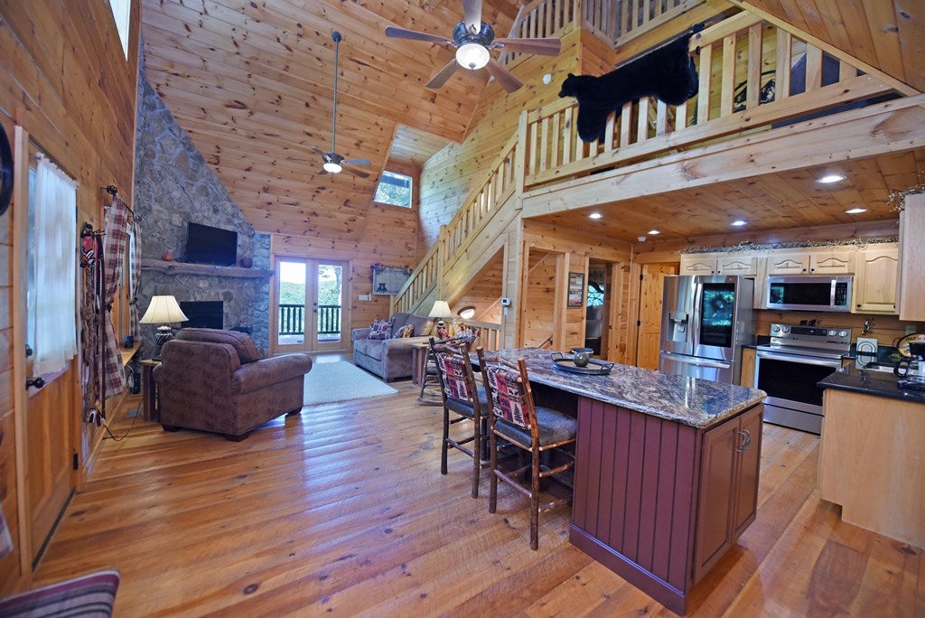 Morganton, Georgia, 30560, United States, 3 Bedrooms Bedrooms, ,3 BathroomsBathrooms,Residential,For Sale,2001916