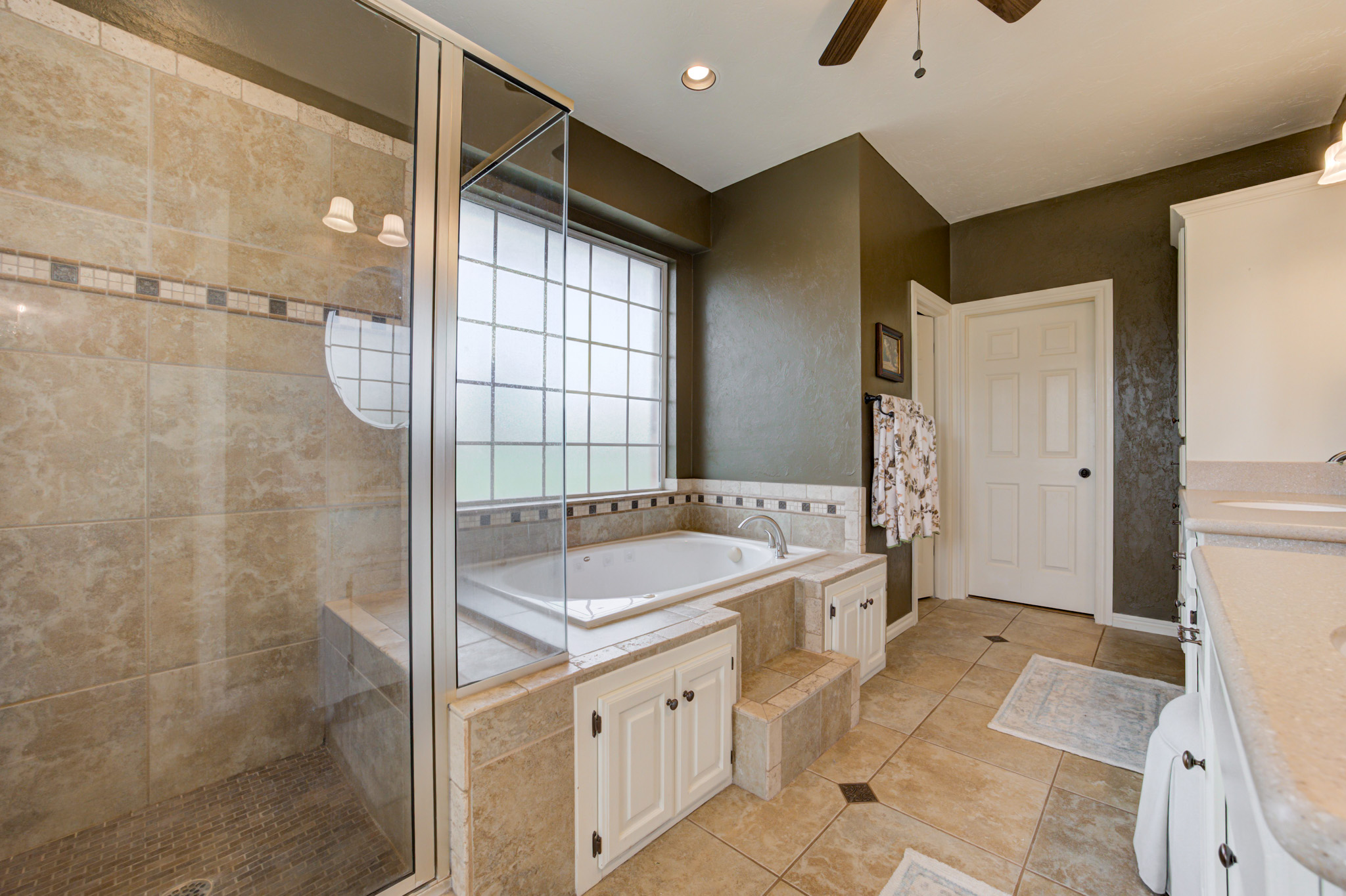  1120 Torre Pines Court, Yukon, OK 73099 - 物件實景