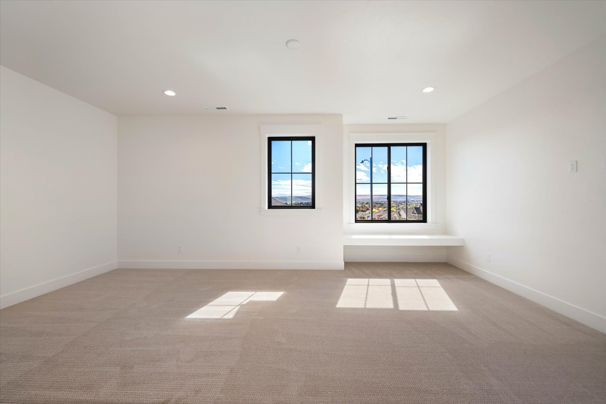  5 bed plus den and 2nd family room, great plan - 物件實景