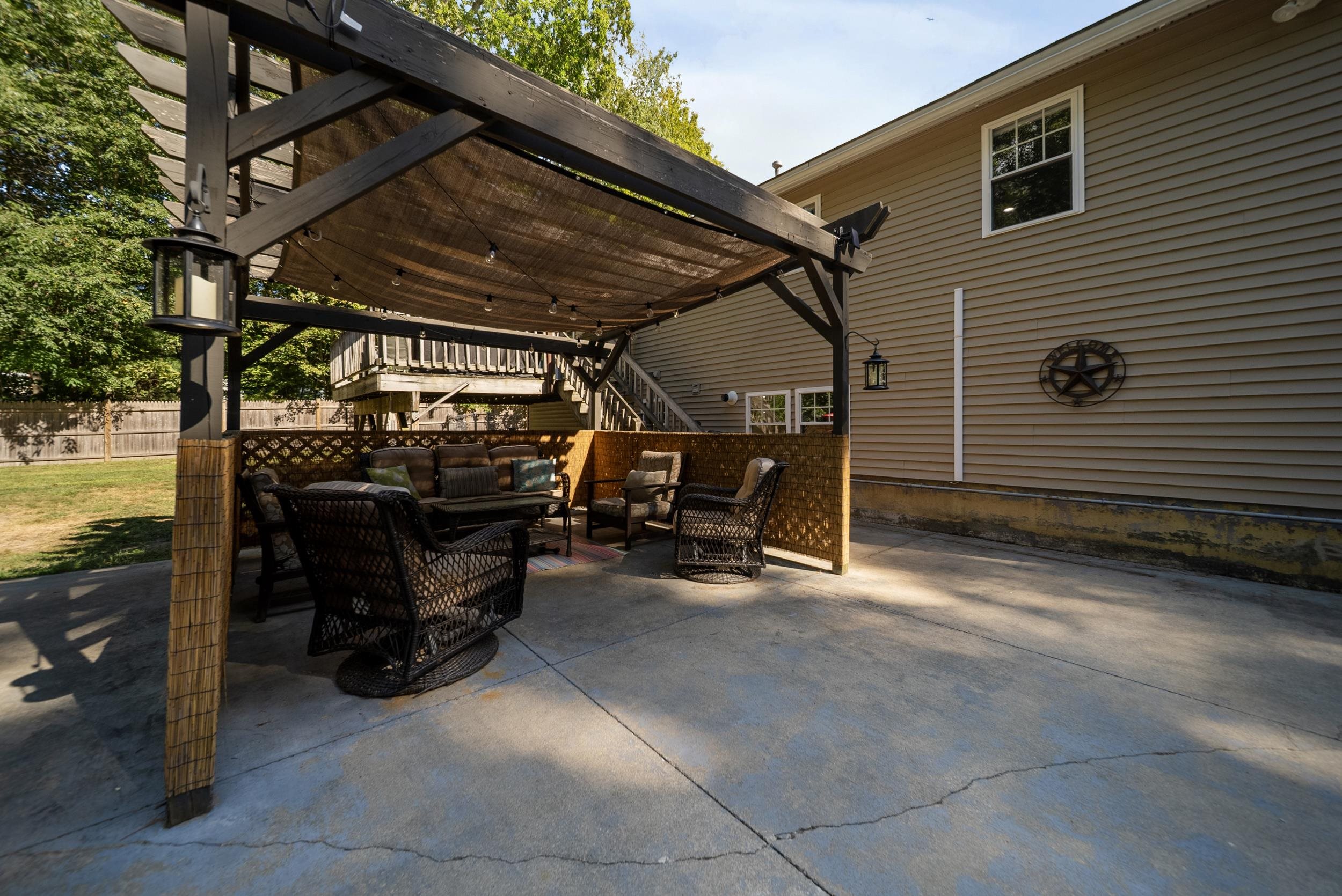 Derry, New Hampshire, 03038, United States, 3 Bedrooms Bedrooms, ,1 BathroomBathrooms,Residential,For Sale,1938906