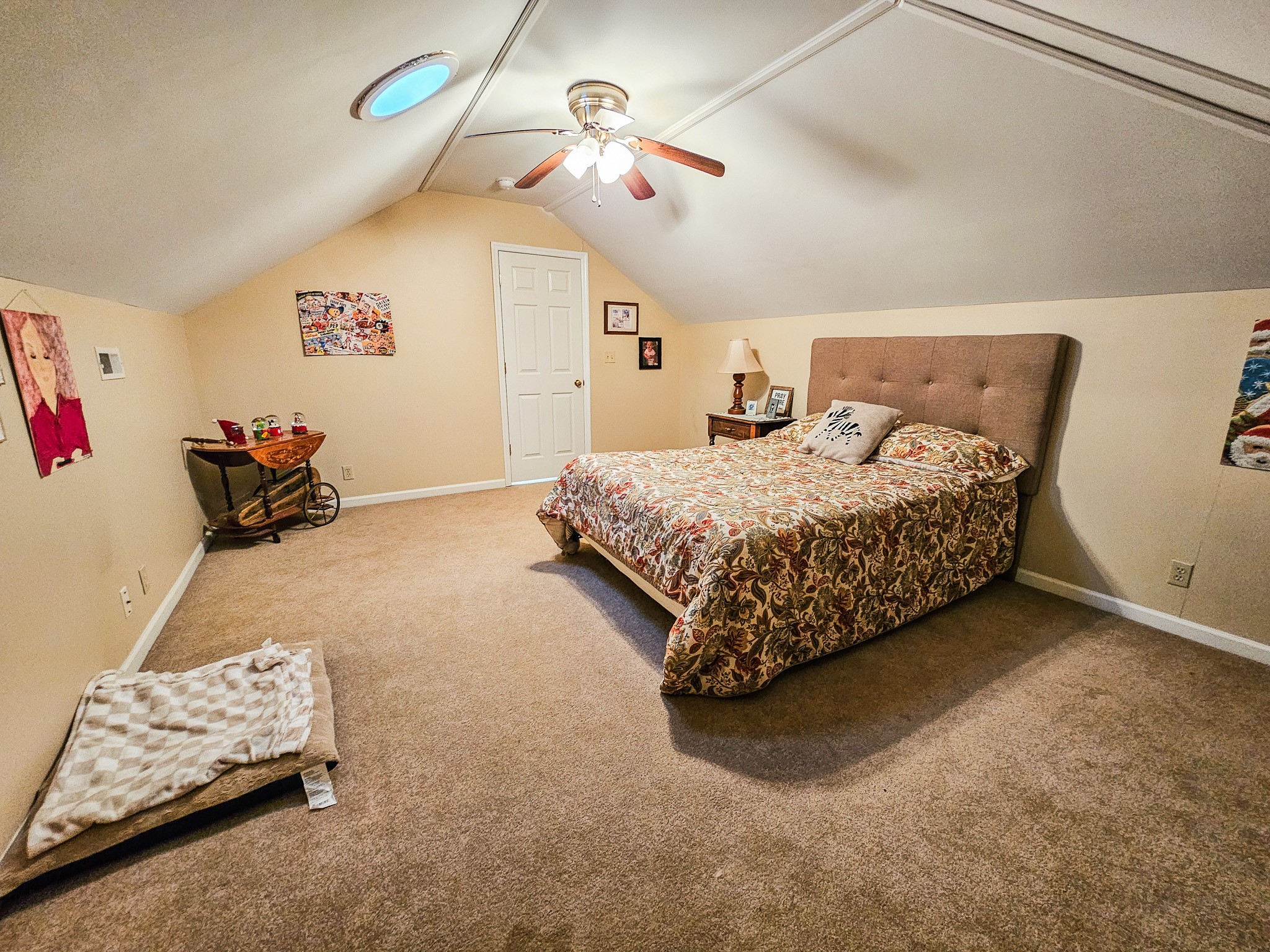 Tullahoma, Tennessee, 37388, United States, 3 Bedrooms Bedrooms, ,4 BathroomsBathrooms,Residential,For Sale,1794204