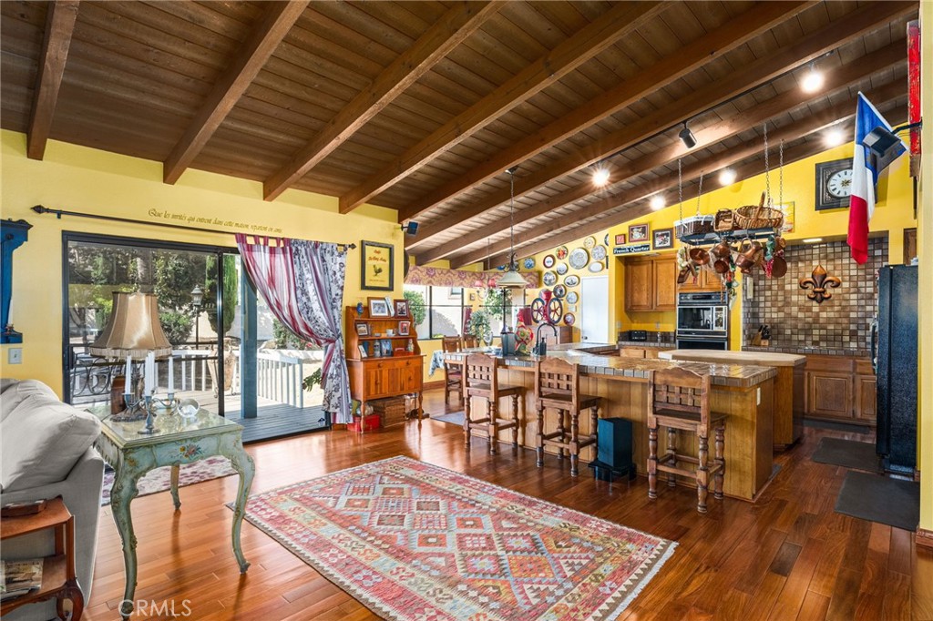 Upland, California, 91784, United States, 3 Bedrooms Bedrooms, ,2 BathroomsBathrooms,Residential,For Sale,1978037