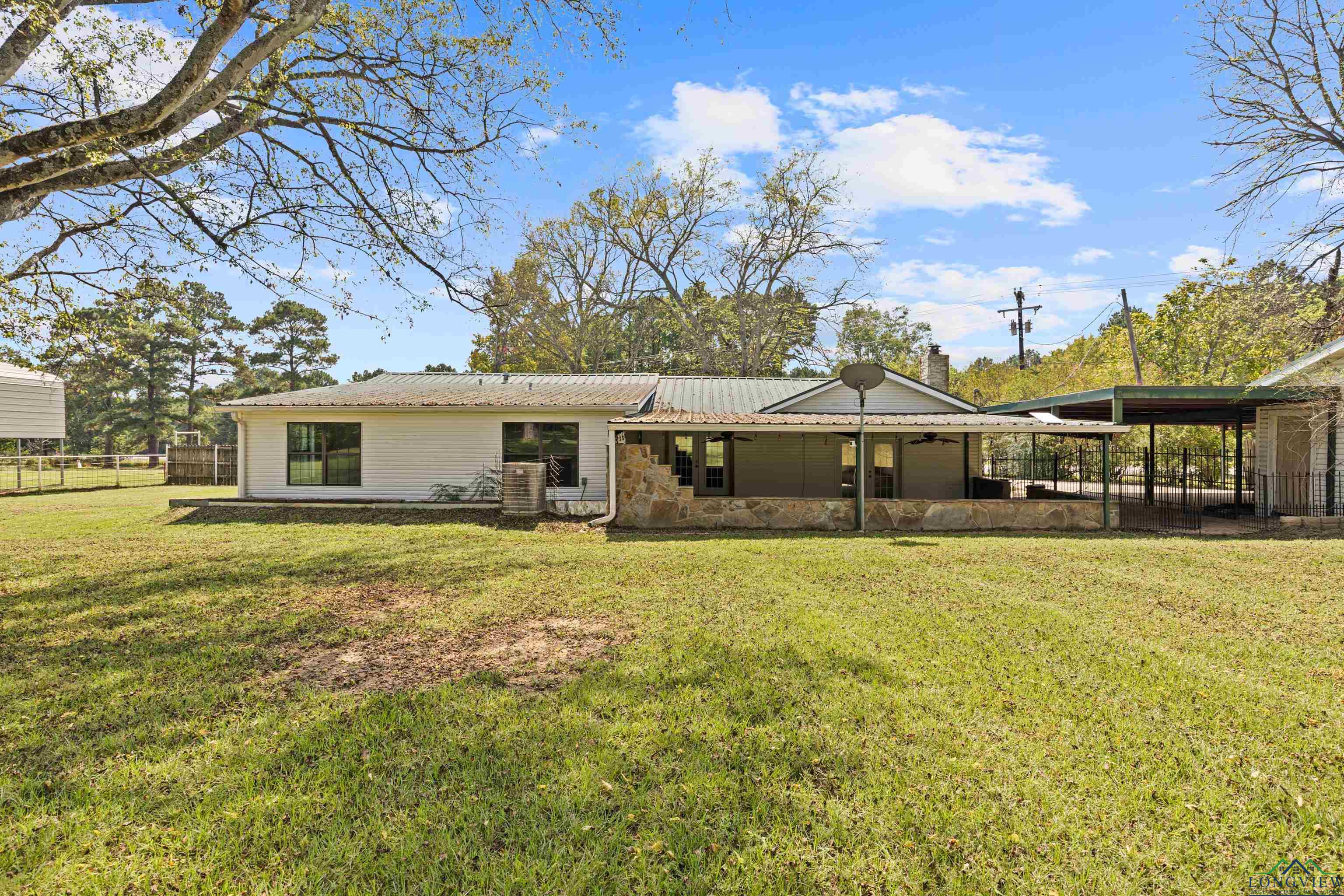 Tatum, Texas, 75691, United States, 3 Bedrooms Bedrooms, ,2 BathroomsBathrooms,Residential,For Sale,1933194