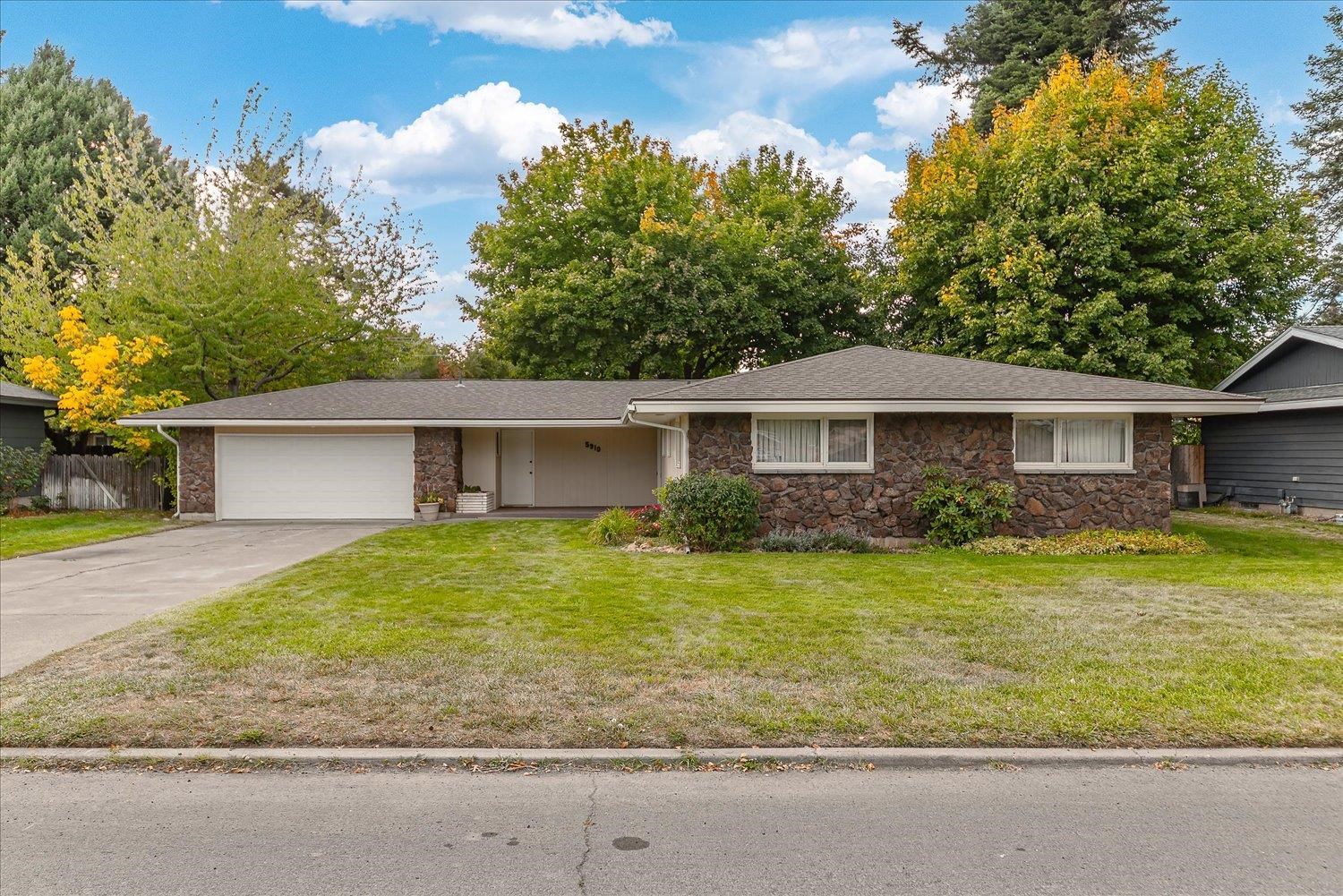 Crestline St, Spokane, WA 99223