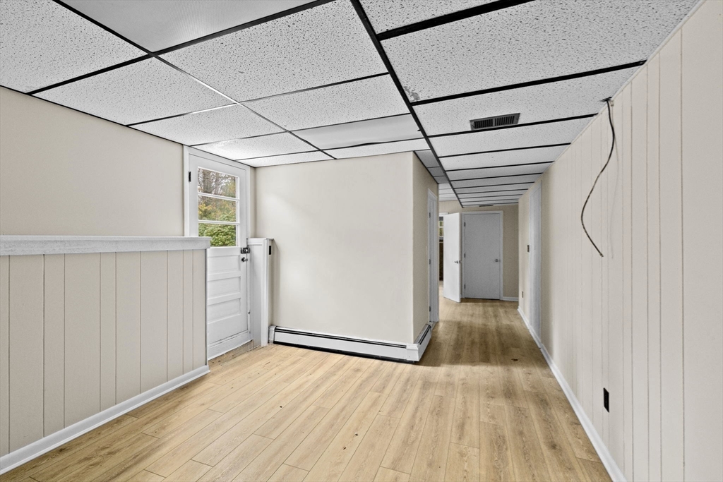 Mansfield, Massachusetts, 02048, United States, 3 Bedrooms Bedrooms, ,2 BathroomsBathrooms,Residential,For Sale,1991950