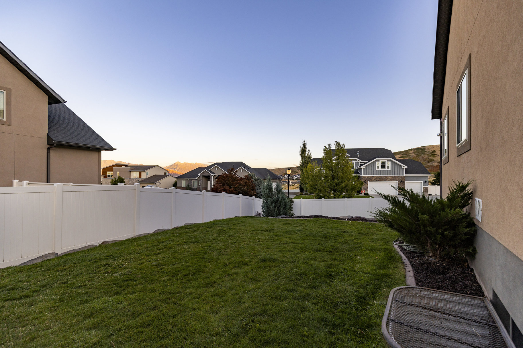  Rosecrest Beauty  Corner Lot + Quality Craftsmanship + Breathtaking Views - 物件實景