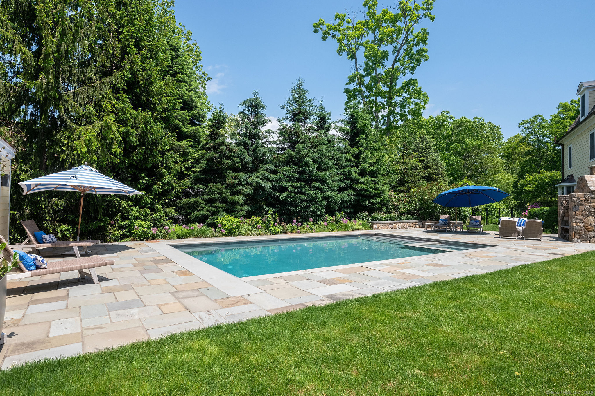 Madison, Connecticut, 06443, United States, 6 Bedrooms Bedrooms, ,5 BathroomsBathrooms,Residential,For Sale,1804612