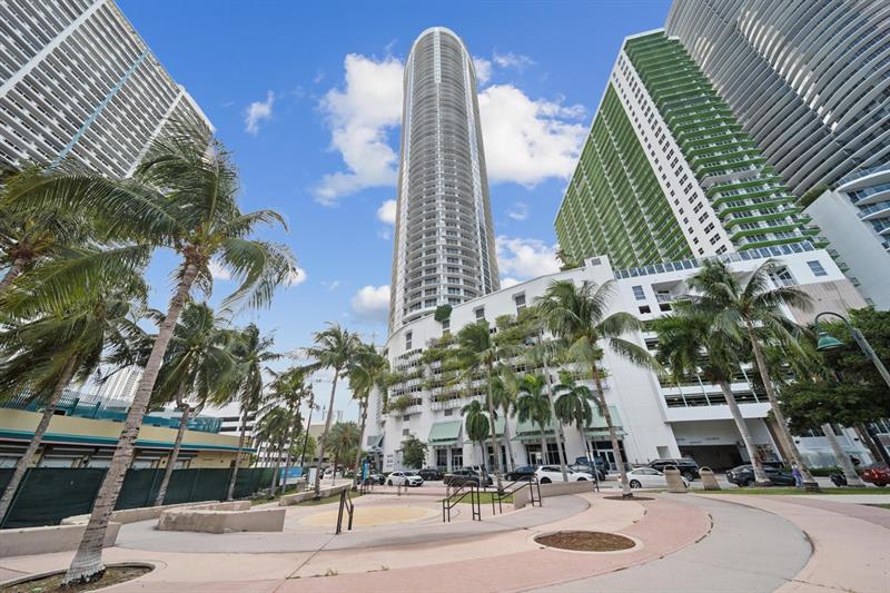 Miami, Florida, 33132, United States, 2 Bedrooms Bedrooms, ,2 BathroomsBathrooms,Residential,For Sale,1793358