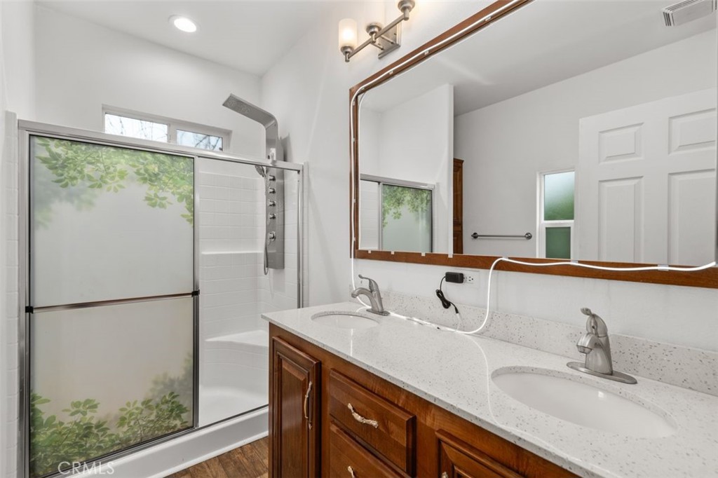 Long Beach, California, 90810, United States, 3 Bedrooms Bedrooms, ,2 BathroomsBathrooms,Residential,For Sale,1828564