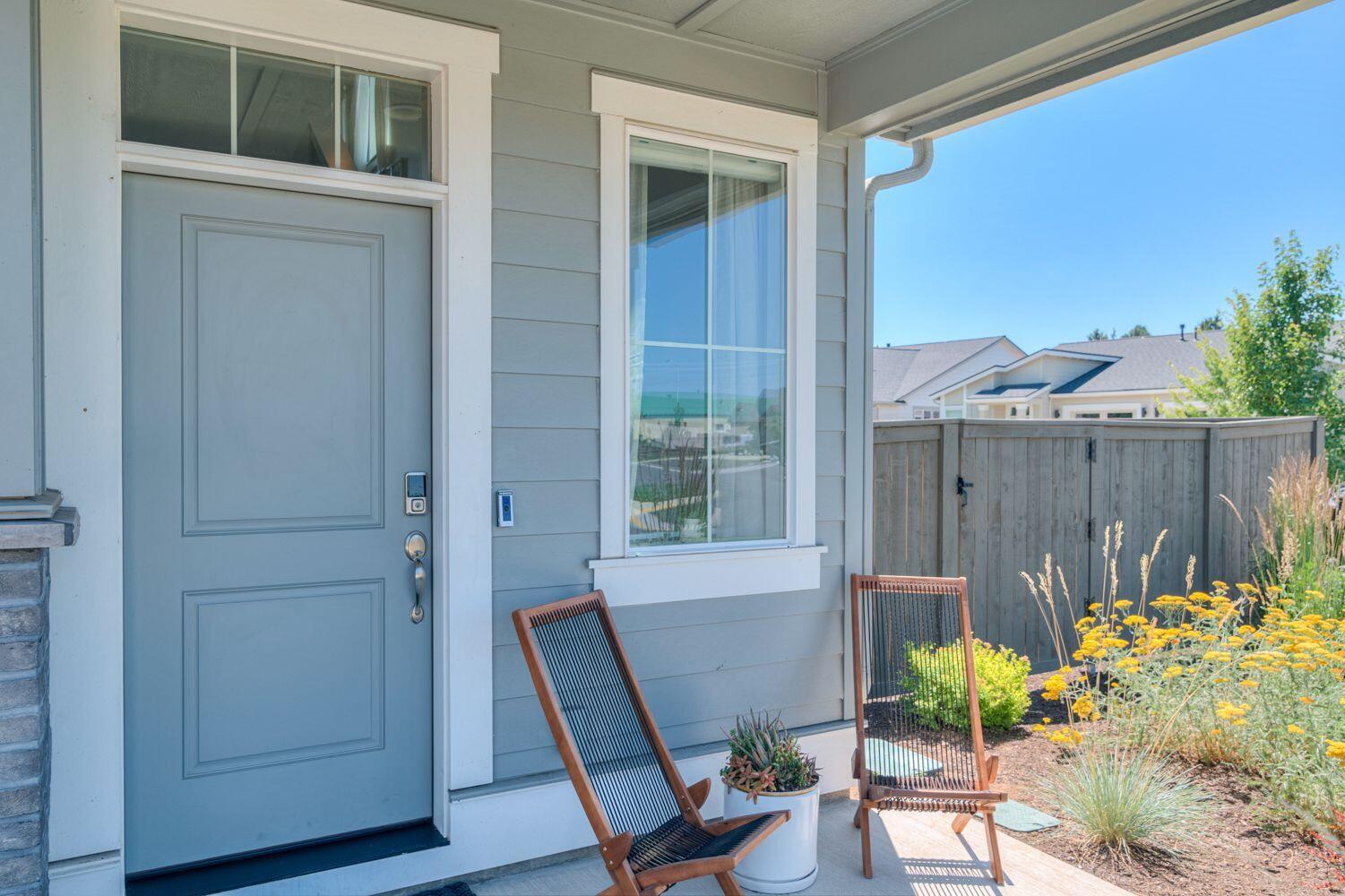 Bend, Oregon, 97702, United States, 3 Bedrooms Bedrooms, ,3 BathroomsBathrooms,Residential,For Sale,1977775