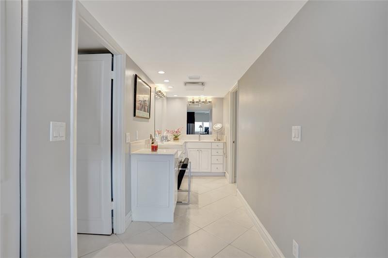 Hillsboro Beach, Florida, 33062, United States, 2 Bedrooms Bedrooms, ,2 BathroomsBathrooms,Residential,For Sale,1991245