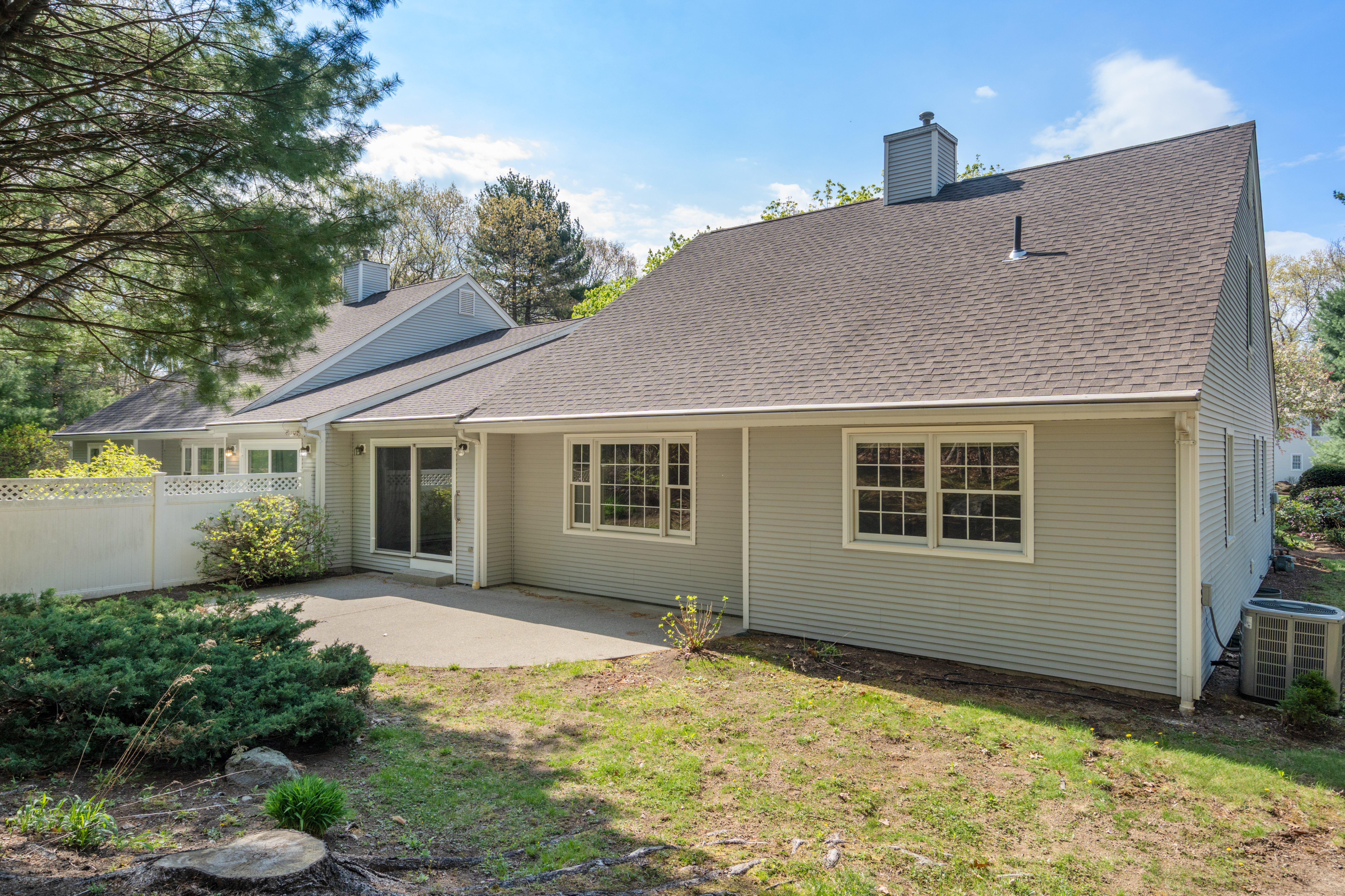  10 Cabot Drive, Unit 51, Shrewsbury, MA, 01545 - 物件實景