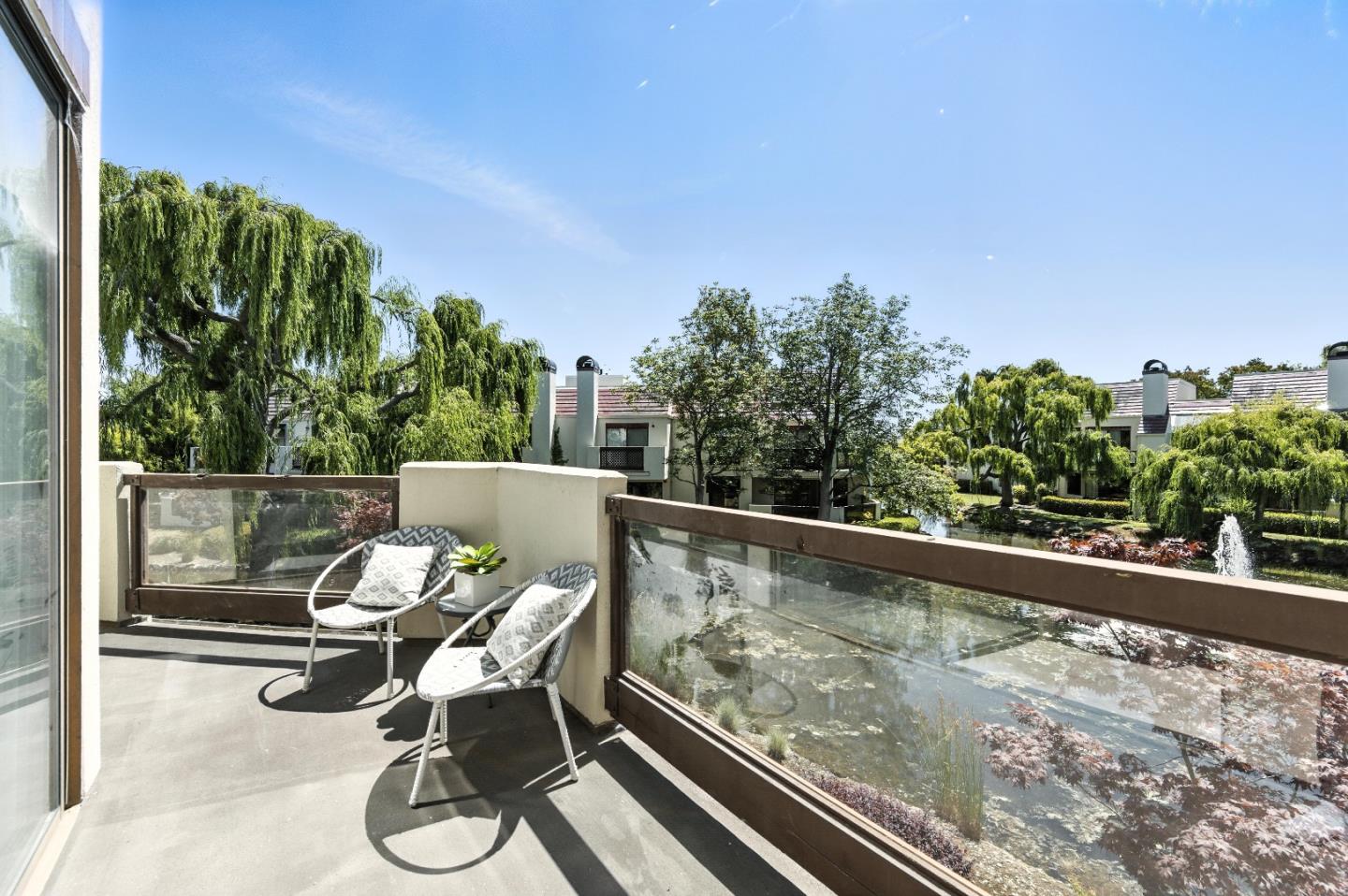 Redwood Shores, California, 94065, United States, 2 Bedrooms Bedrooms, ,2 BathroomsBathrooms,Residential,For Sale,1939930