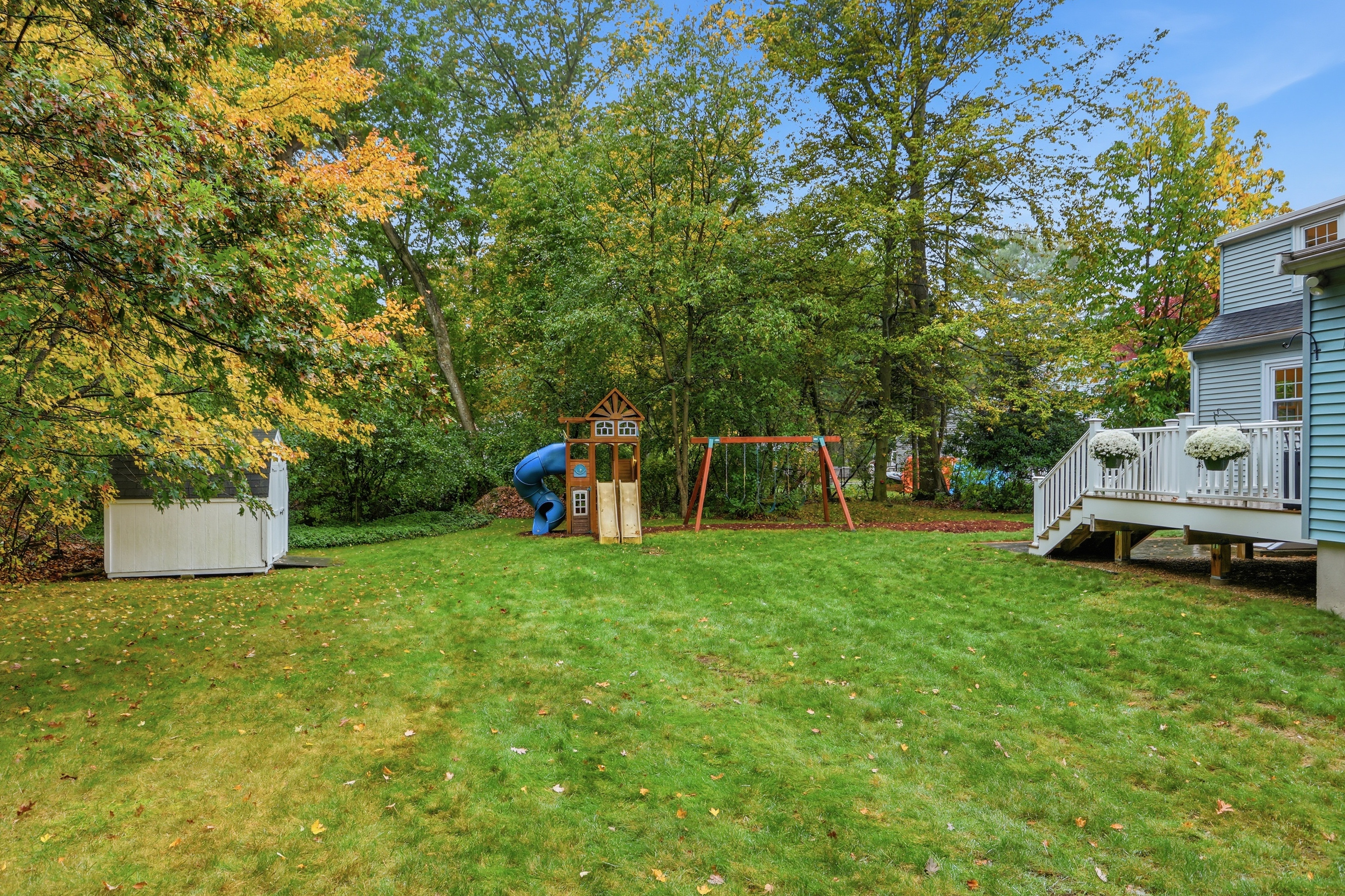  21 Curve Street, Bedford, MA 01730 - 物件實景