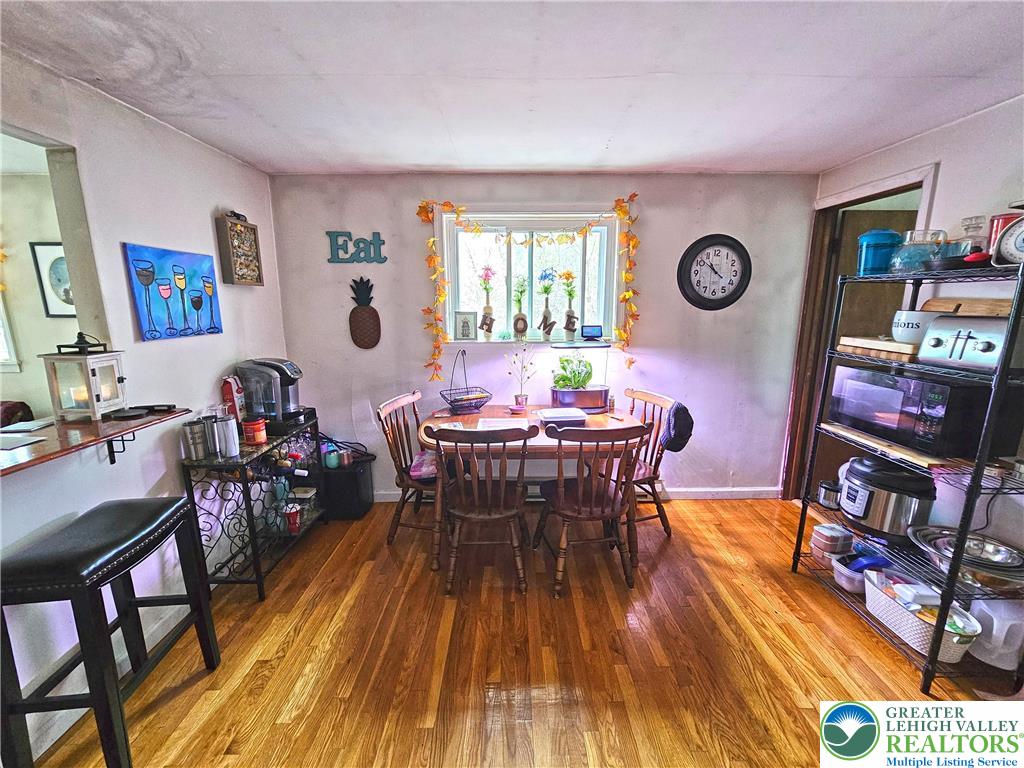 Lower Milford Twp, Pennsylvania, 18036, United States, 2 Bedrooms Bedrooms, ,3 BathroomsBathrooms,Residential,For Sale,1878567