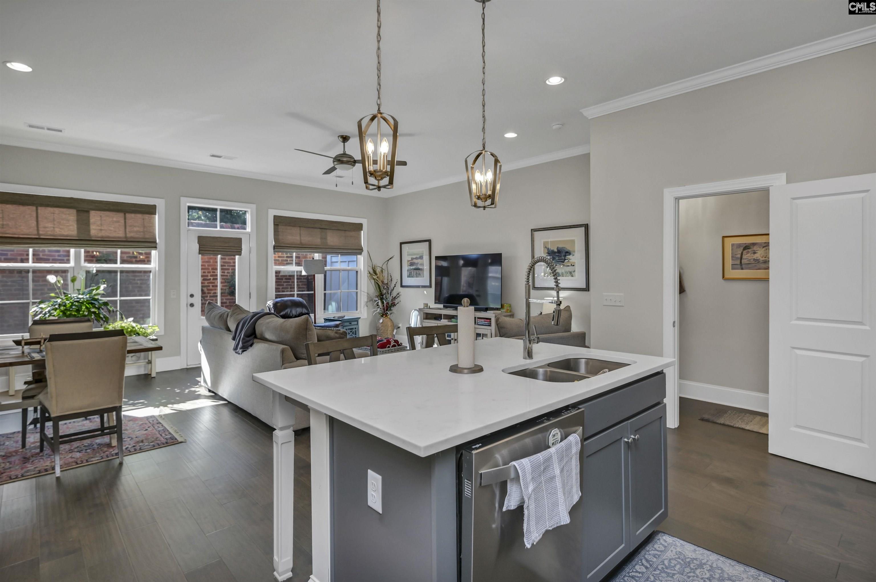 Columbia, South Carolina, 29201, United States, 3 Bedrooms Bedrooms, ,3 BathroomsBathrooms,Residential,For Sale,1971207