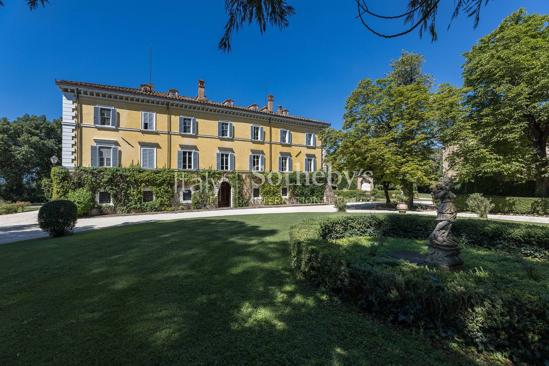  Historic Noble Estate with Monumental Park - 物件實景