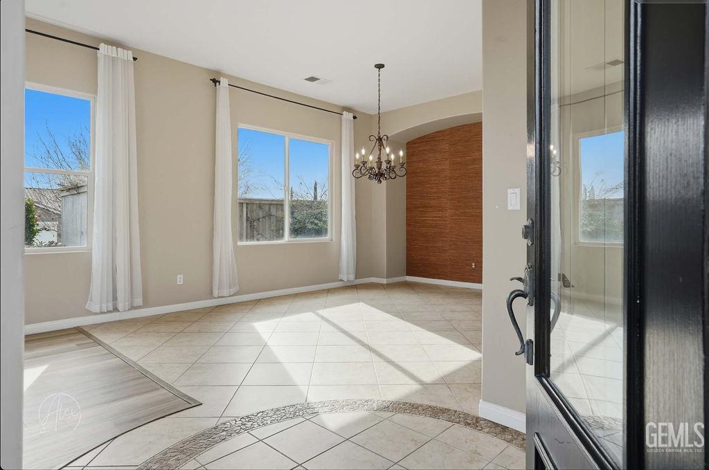 Bakersfield, California, 93306, United States, 3 Bedrooms Bedrooms, ,2 BathroomsBathrooms,Residential,For Sale,2005993