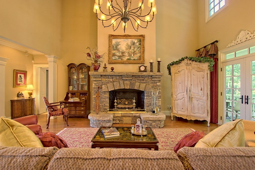 Hayesville, North Carolina, 28904, United States, 5 Bedrooms Bedrooms, ,5 BathroomsBathrooms,Residential,For Sale,1913677