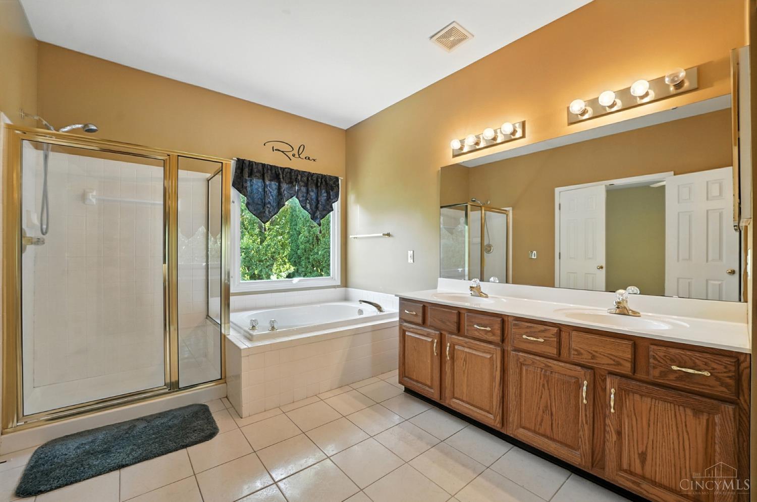 Mason, Ohio, 45040, United States, 4 Bedrooms Bedrooms, ,3 BathroomsBathrooms,Residential,For Sale,1934204