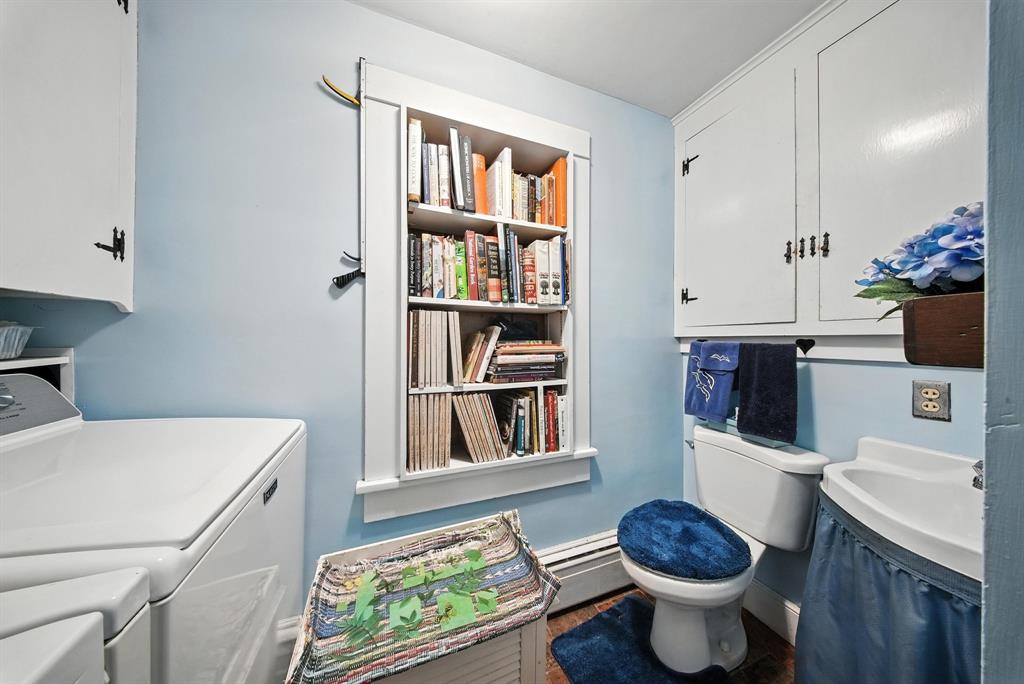 North Branch, New York, 12766, United States, 4 Bedrooms Bedrooms, ,3 BathroomsBathrooms,Residential,For Sale,1977100