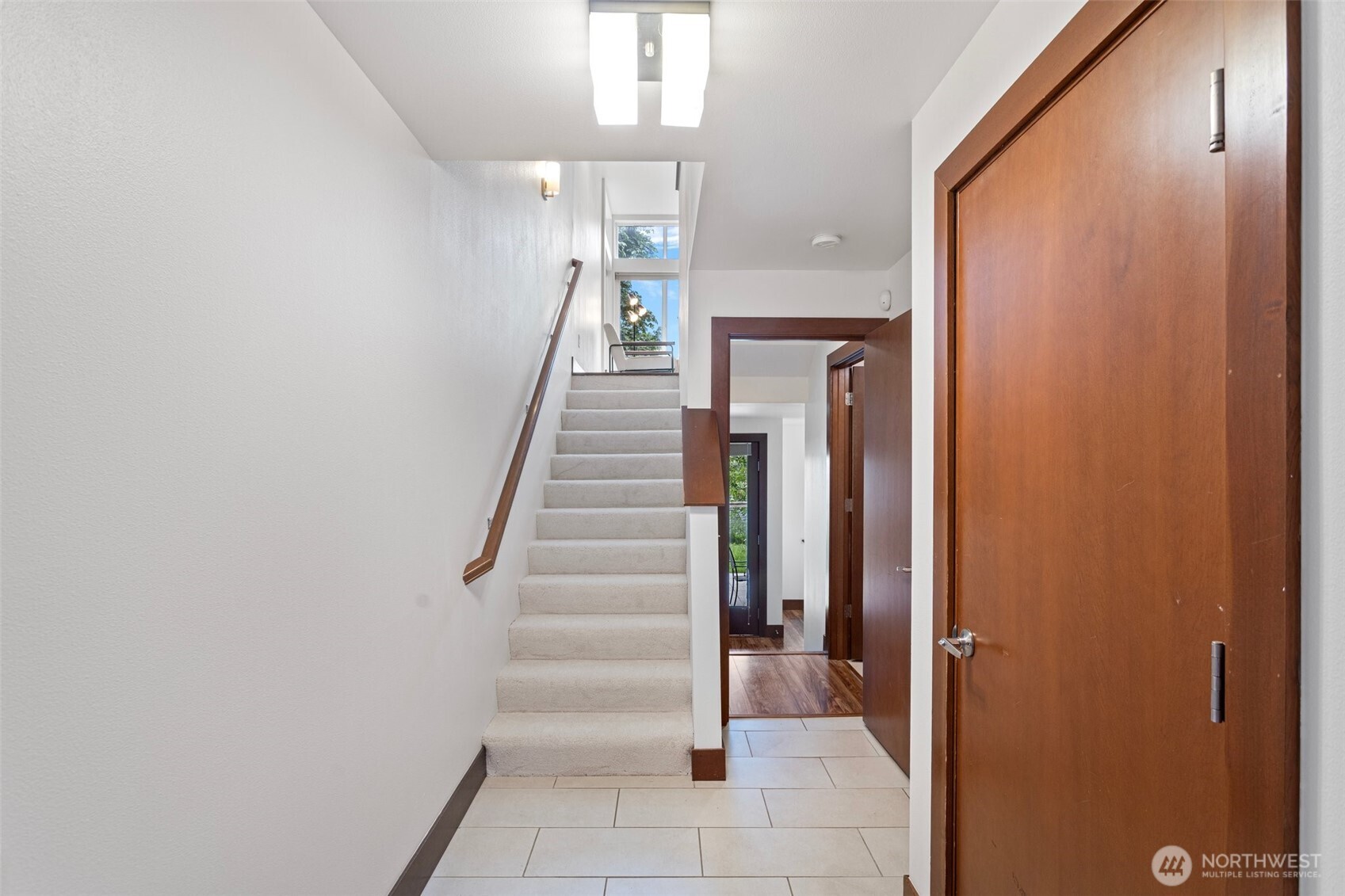 Seattle, Washington, 98109, United States, 3 Bedrooms Bedrooms, ,4 BathroomsBathrooms,Residential,For Sale,1976835