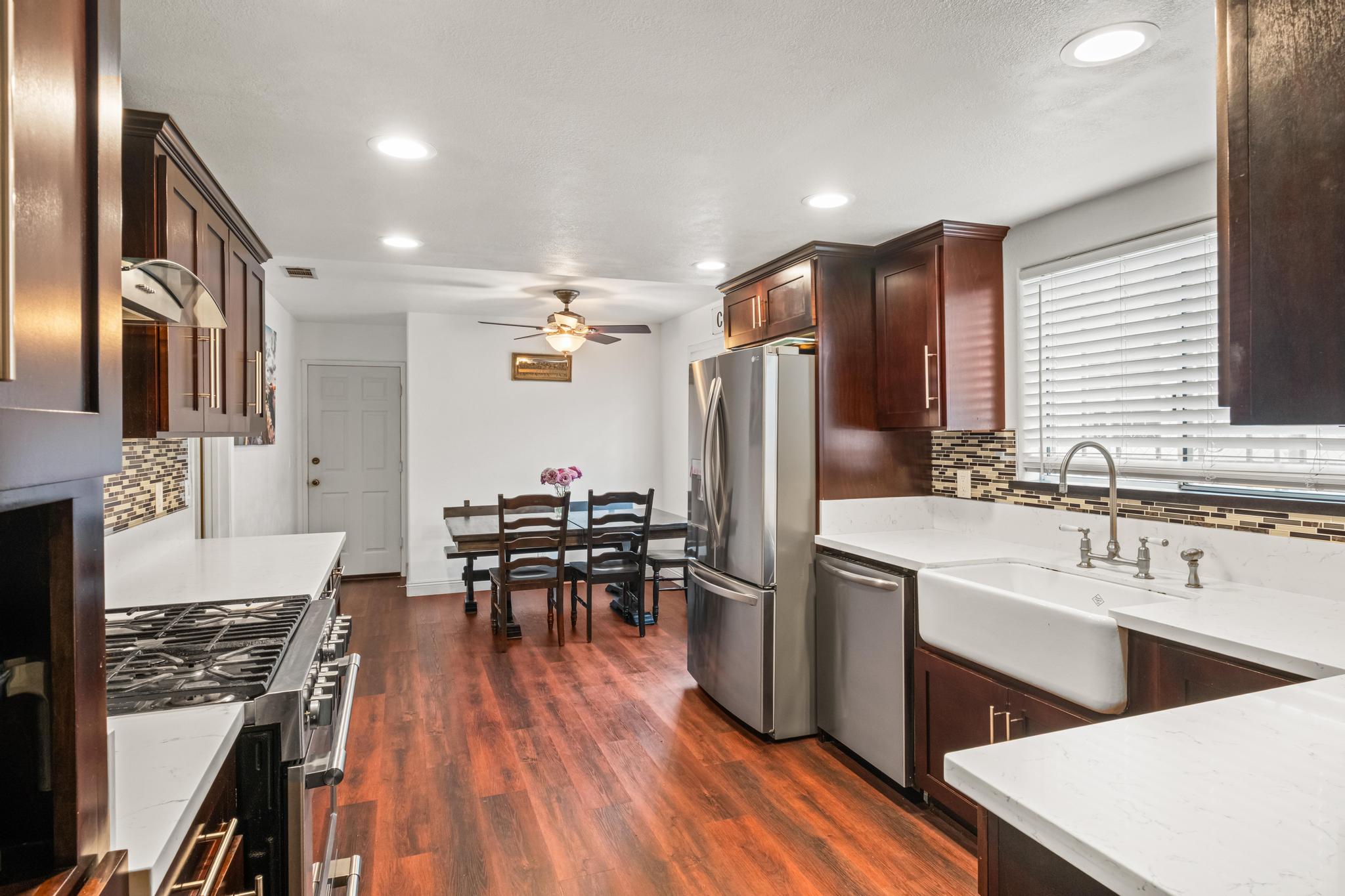 HAWTHORNE, California, 90250, United States, 4 Bedrooms Bedrooms, ,3 BathroomsBathrooms,Residential,For Sale,1798305
