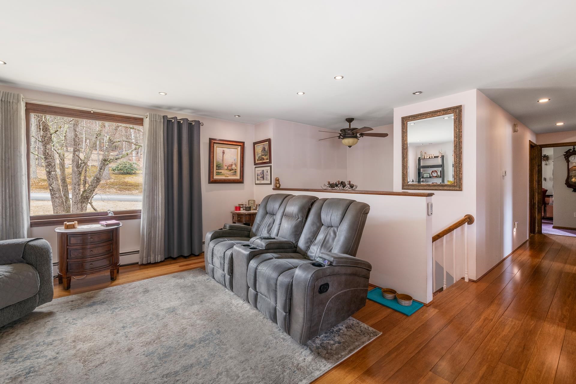 Derry, New Hampshire, 03038, United States, 3 Bedrooms Bedrooms, ,2 BathroomsBathrooms,Residential,For Sale,1935840