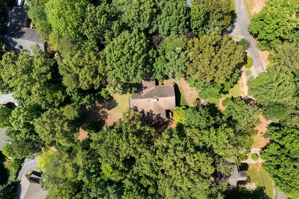 Hayesville, North Carolina, 28904, United States, 4 Bedrooms Bedrooms, ,3 BathroomsBathrooms,Residential,For Sale,1983096