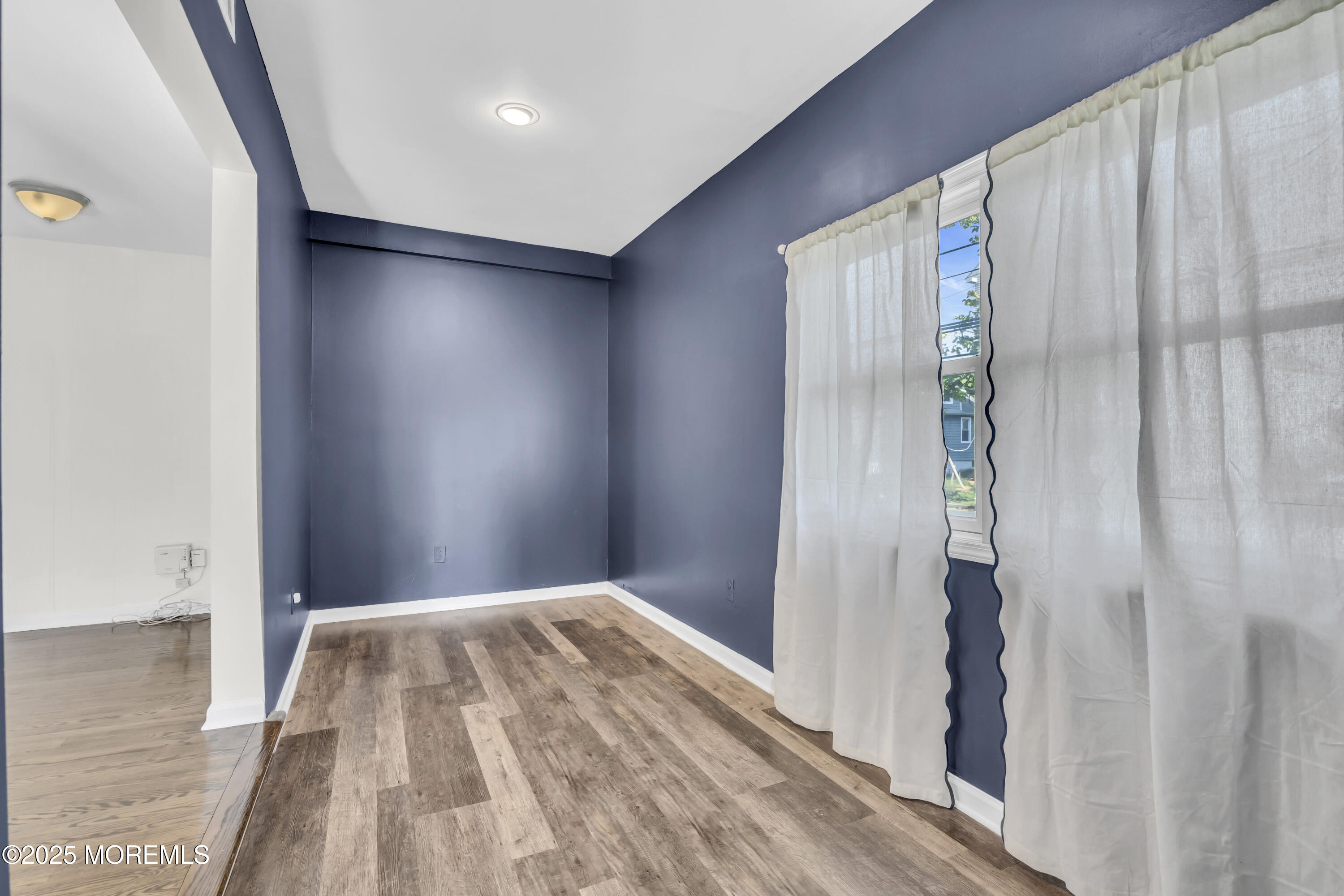 Middletown, New Jersey, 07748, United States, 4 Bedrooms Bedrooms, ,2 BathroomsBathrooms,Residential,For Sale,1959204