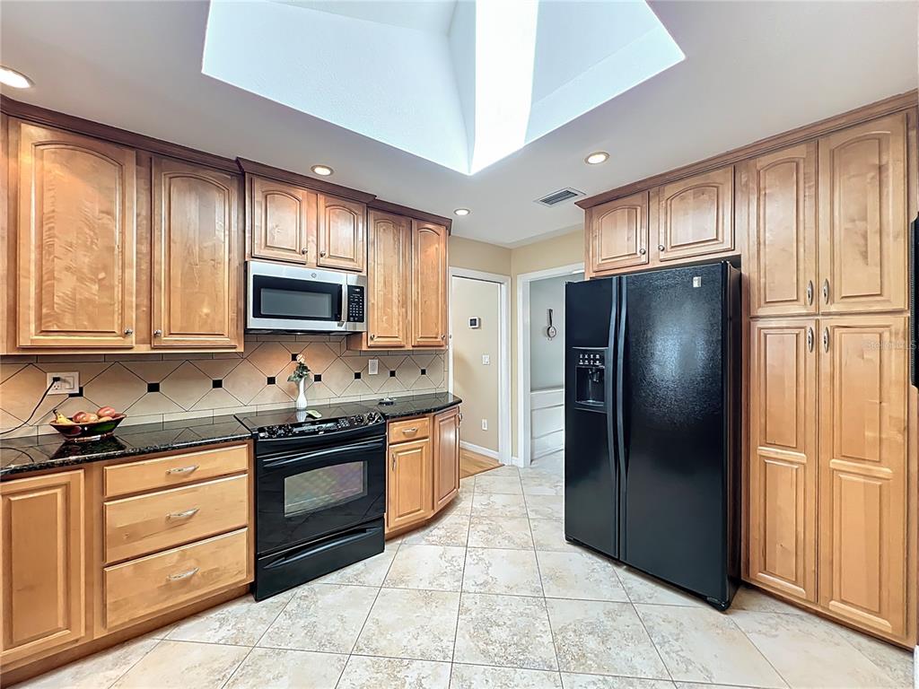 Altamonte Springs, Florida, 32701, United States, 4 Bedrooms Bedrooms, ,3 BathroomsBathrooms,Residential,For Sale,1997345