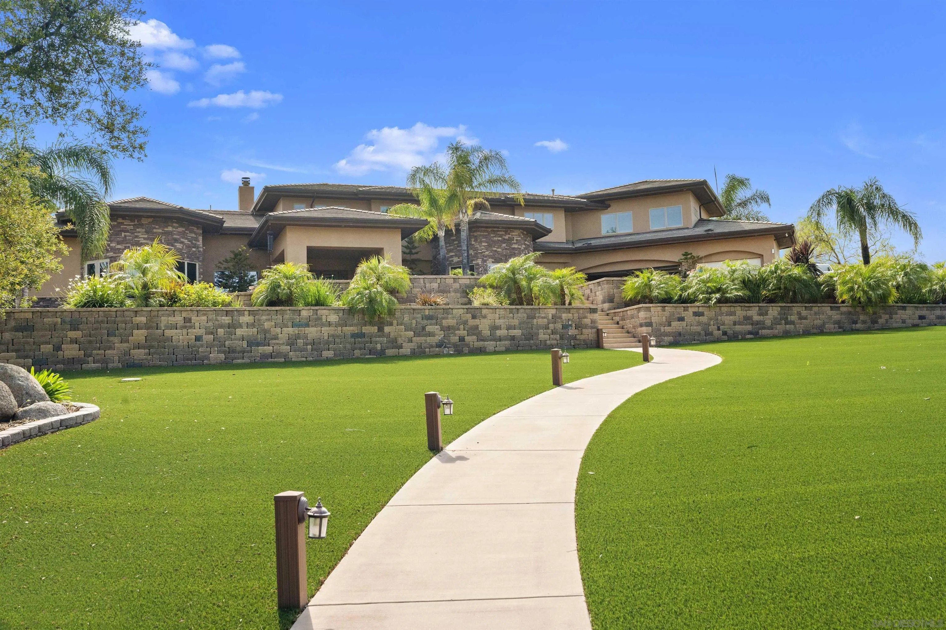 Alpine, California, 91901, United States, 3 Bedrooms Bedrooms, ,5 BathroomsBathrooms,Residential,For Sale,1997111