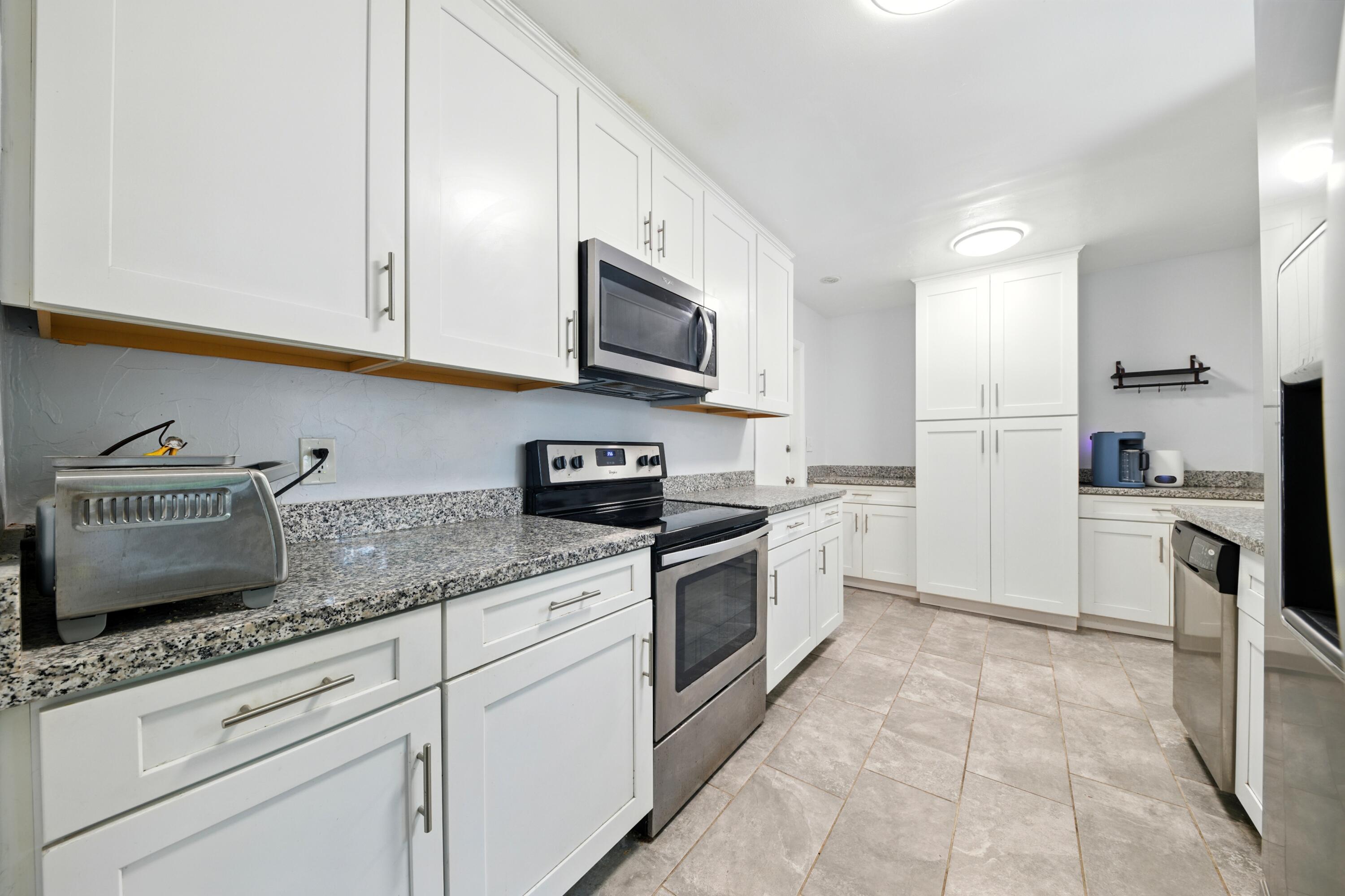 Boynton Beach, Florida, 33435, United States, 2 Bedrooms Bedrooms, ,2 BathroomsBathrooms,Residential,For Sale,1932647
