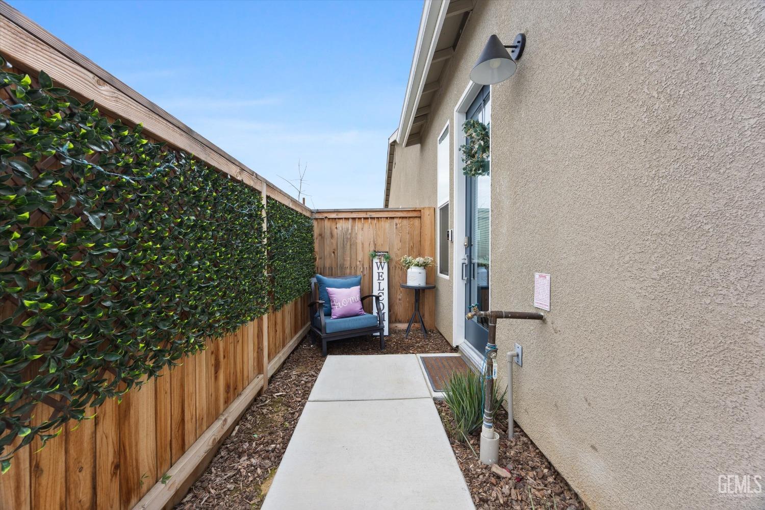 Shafter, California, 93263, United States, 4 Bedrooms Bedrooms, ,3 BathroomsBathrooms,Residential,For Sale,1767586