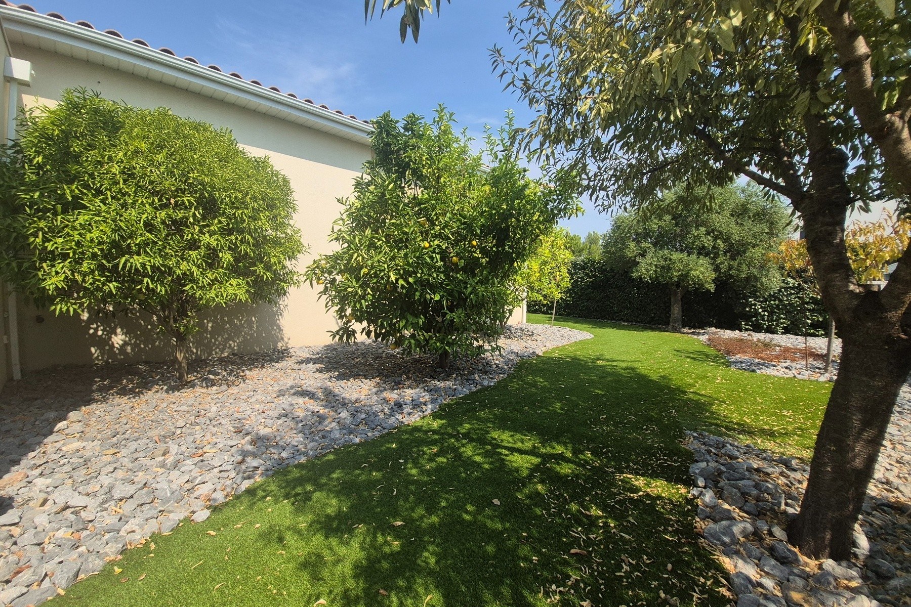  CONTEMPORARY VILLA WITH SWIMMING POOL AND GARAGE - 物件實景
