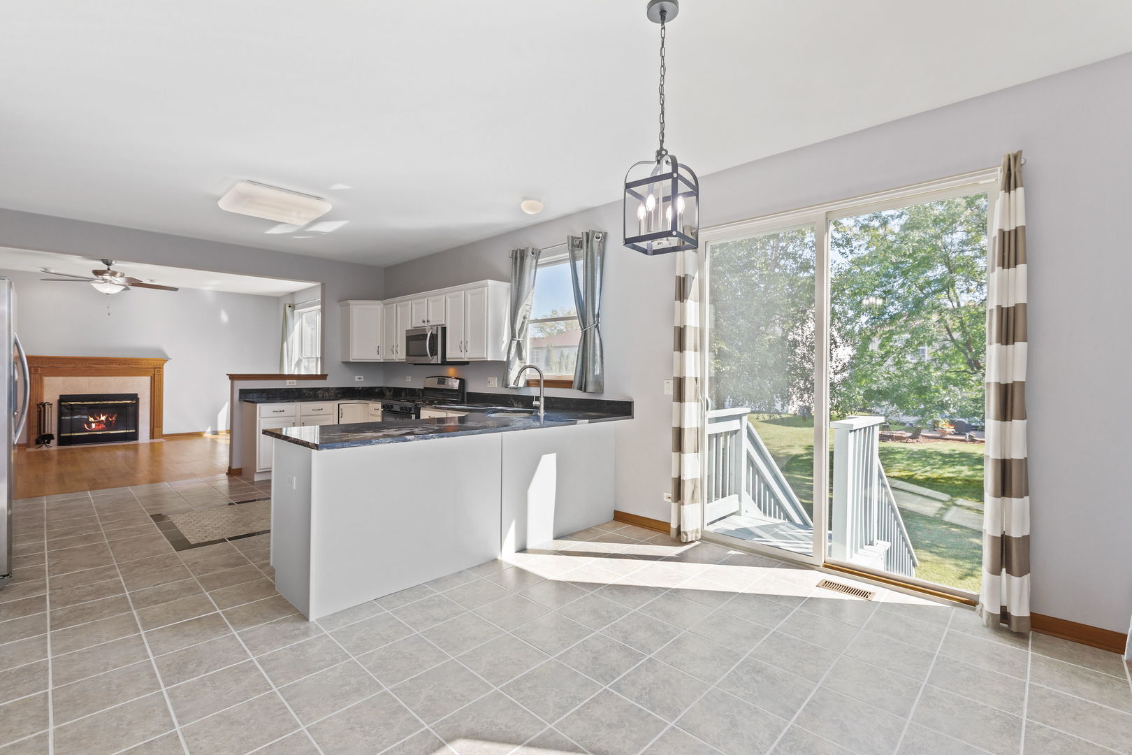 Sugar Grove, Illinois, 60554, United States, 5 Bedrooms Bedrooms, ,4 BathroomsBathrooms,Residential,For Sale,1949761