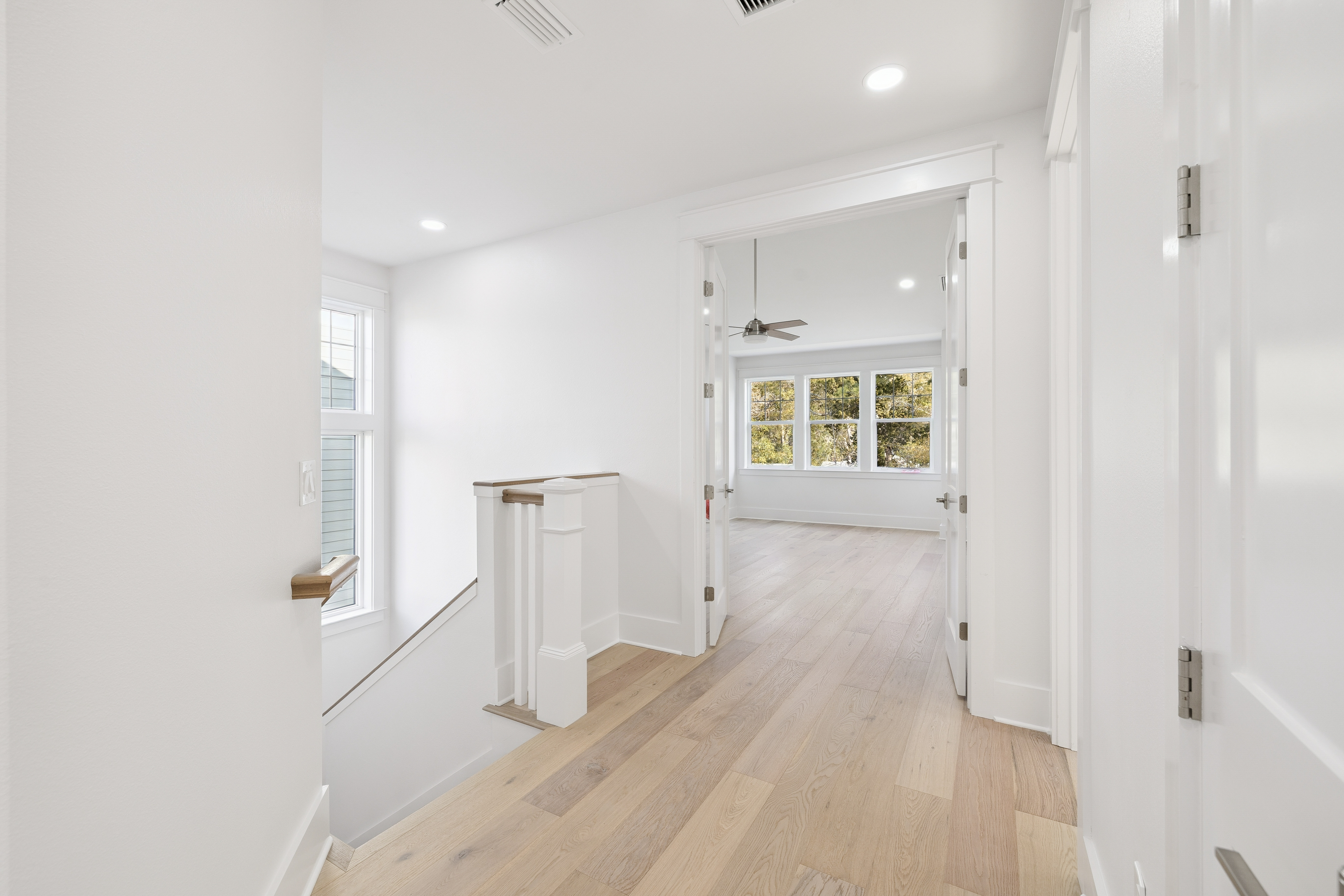  Waterfront Canal Home With Expanded Floor Plan And Bay Access - 物件實景