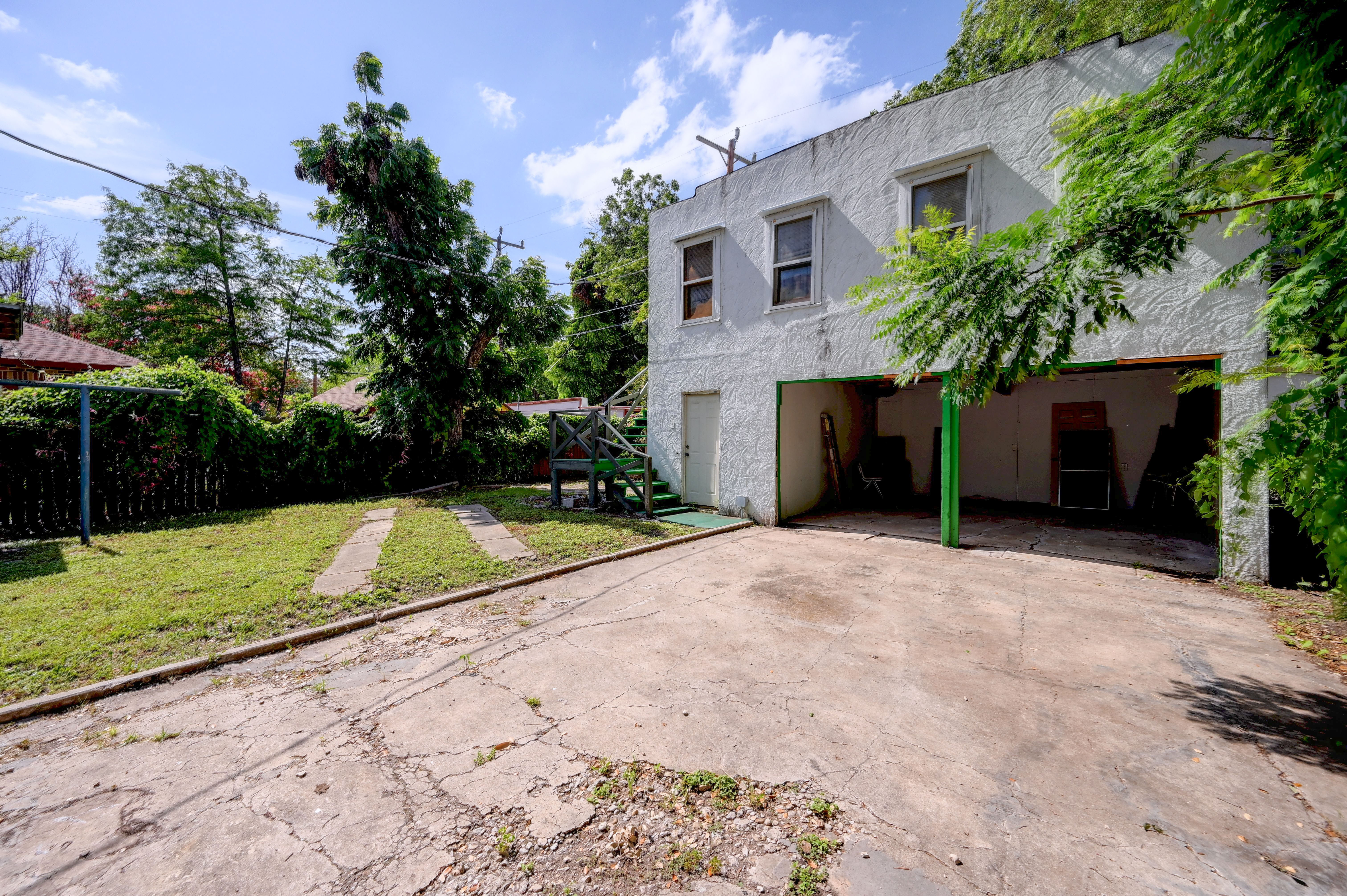  1927 Spanish Gem with Garage Apartment - 物件實景