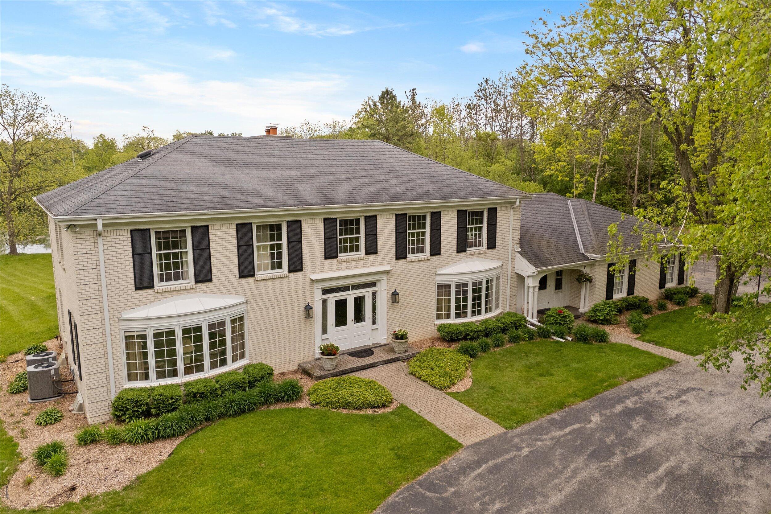 Mequon, Wisconsin, 53097, United States, 5 Bedrooms Bedrooms, ,5 BathroomsBathrooms,Residential,For Sale,1907648