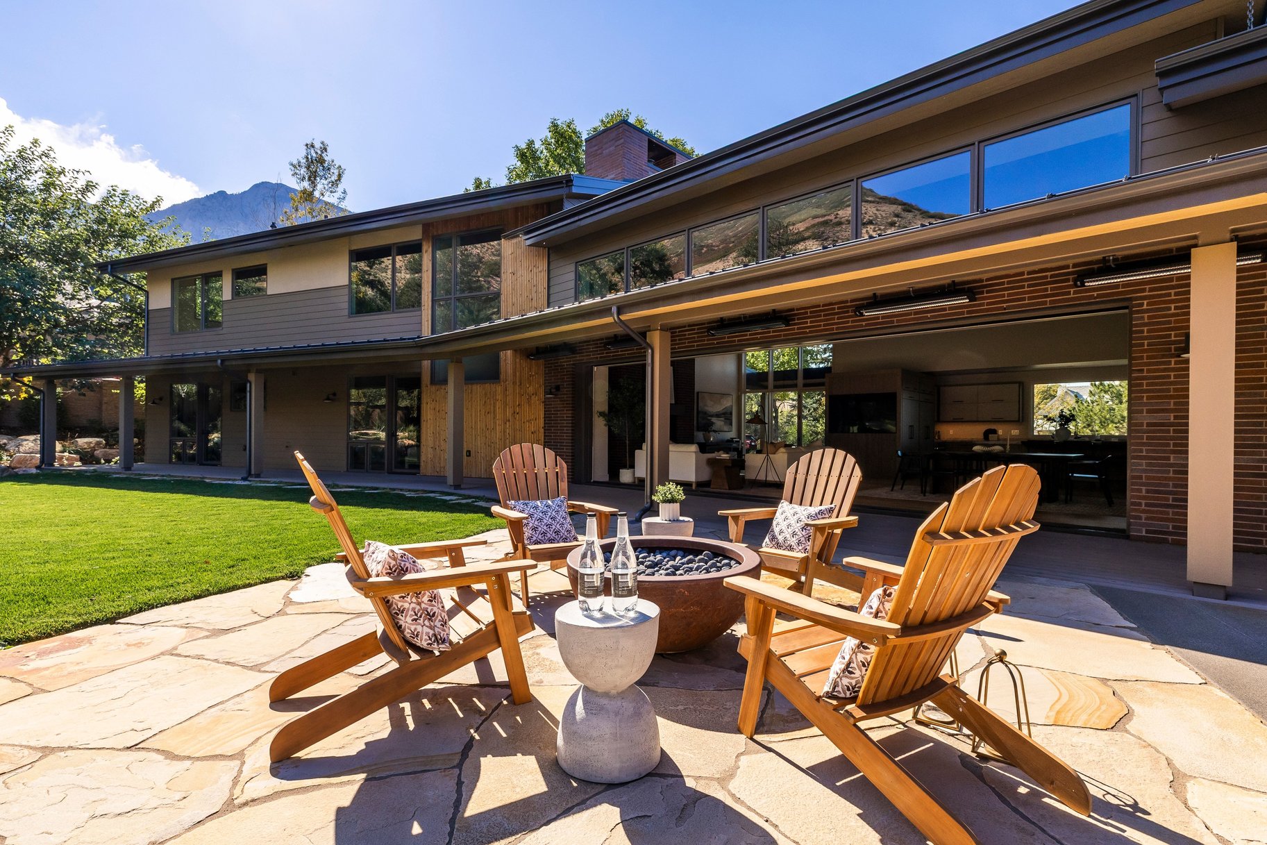  Mid-Century Modern. Perfected. - 物件實景
