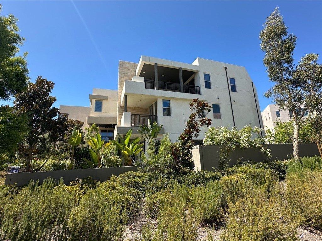 Irvine, California, 92618, United States, 3 Bedrooms Bedrooms, ,4 BathroomsBathrooms,Residential,For Sale,1987840