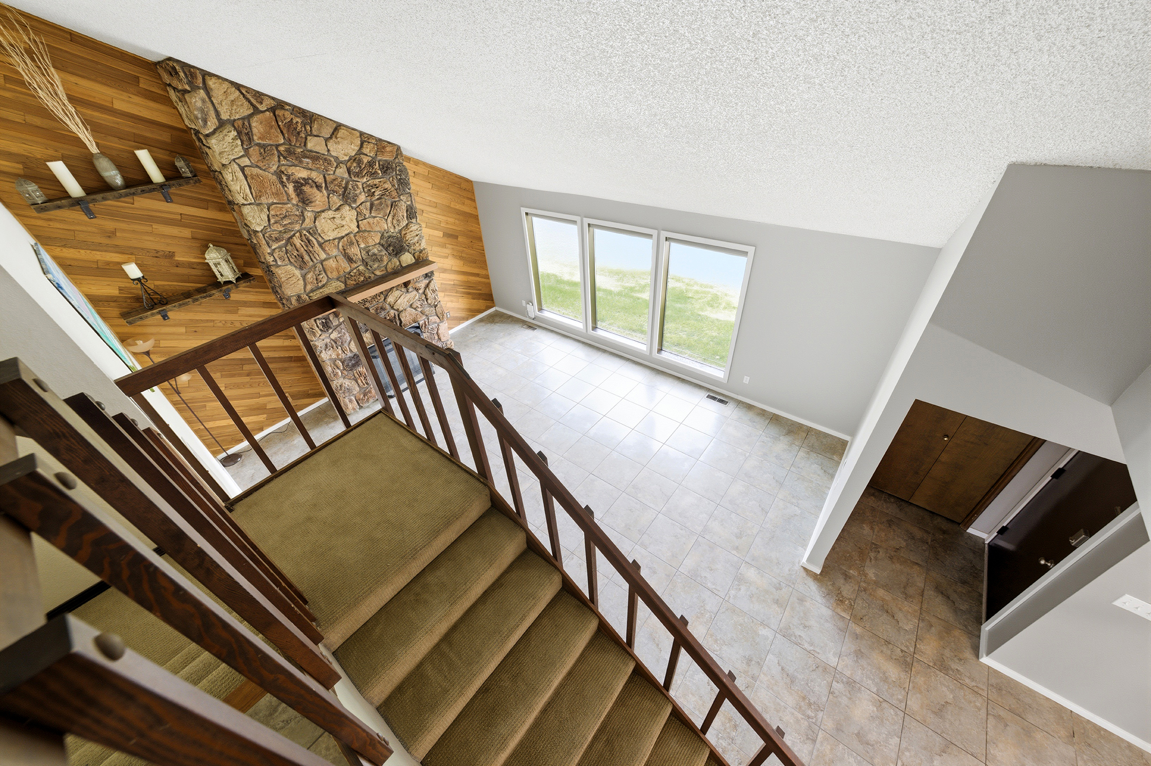  Updated and move in ready - 物件實景