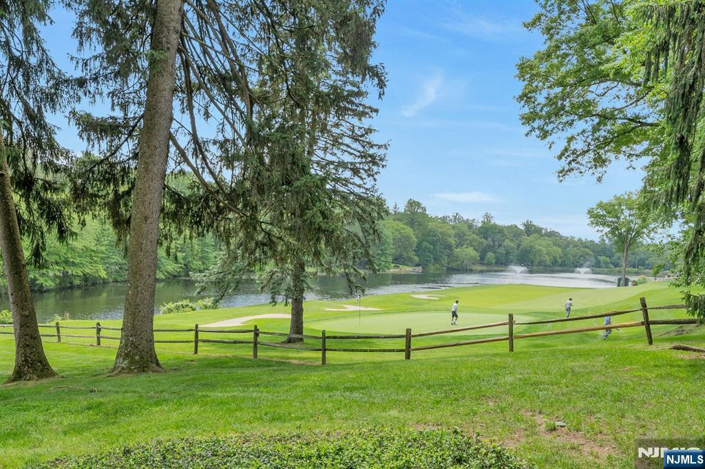 Ramsey, New Jersey, 07446, United States, 6 Bedrooms Bedrooms, ,5 BathroomsBathrooms,Residential,For Sale,1847263