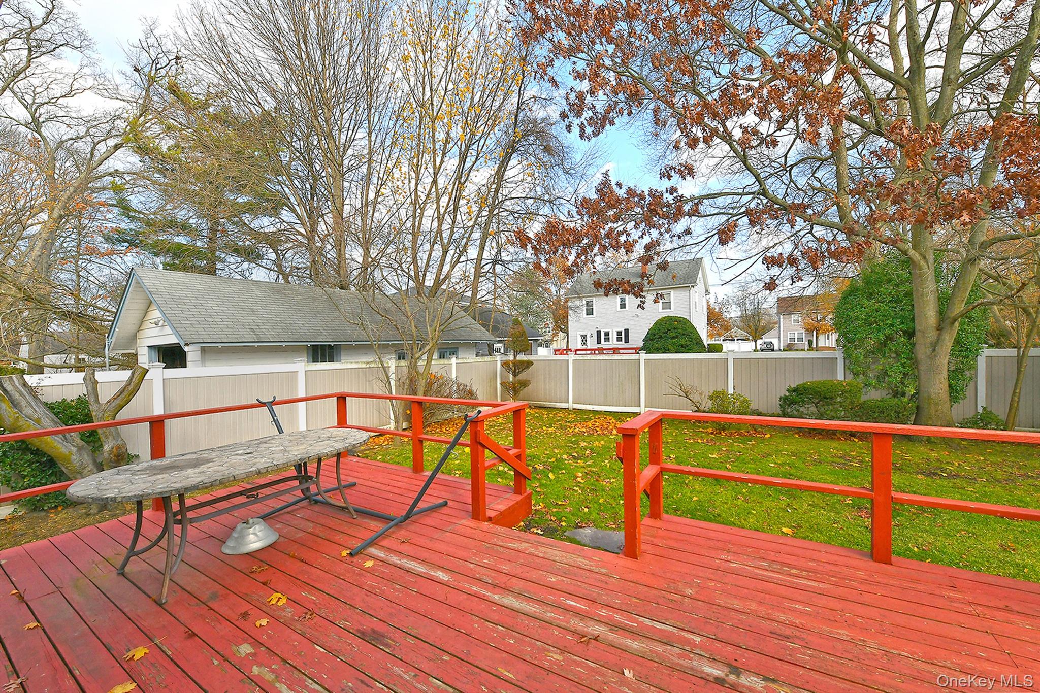 Freeport, New York, 11520, United States, 3 Bedrooms Bedrooms, ,2 BathroomsBathrooms,Residential,For Sale,2003300