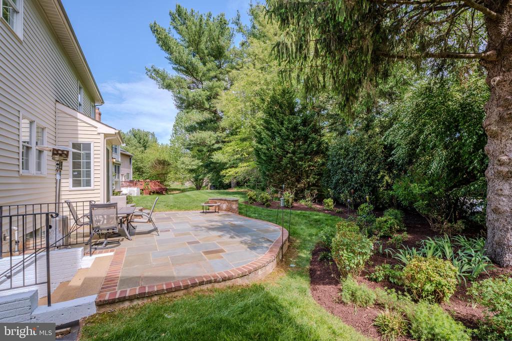 Reston, Virginia, 20194, United States, 4 Bedrooms Bedrooms, ,4 BathroomsBathrooms,Residential,For Sale,2047998