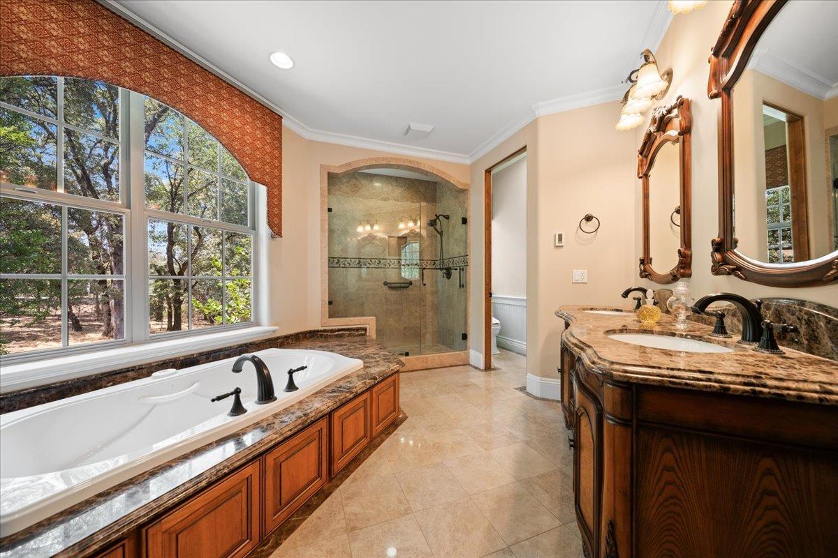 Auburn, California, 95602, United States, 4 Bedrooms Bedrooms, ,4 BathroomsBathrooms,Residential,For Sale,1974114