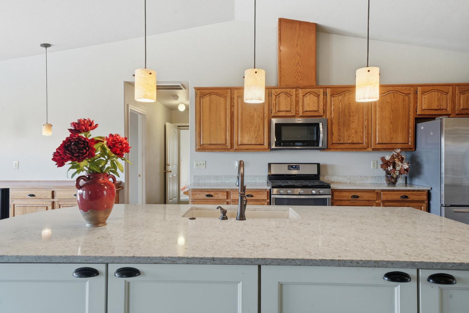 Jackson, California, 95642, United States, 3 Bedrooms Bedrooms, ,2 BathroomsBathrooms,Residential,For Sale,1992385